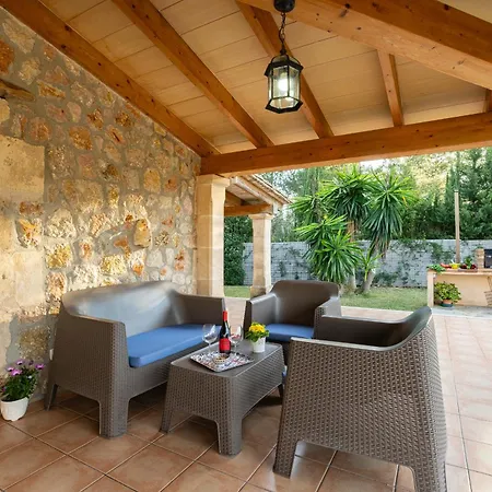 Llosia By Sunvillas Mallorca פוינסה